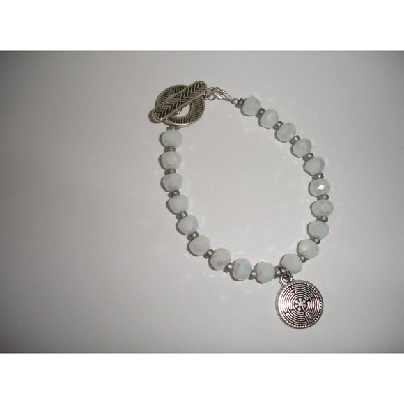 Labyrinth Bracelet with toggle clasp 8" - Picture 2 of 10